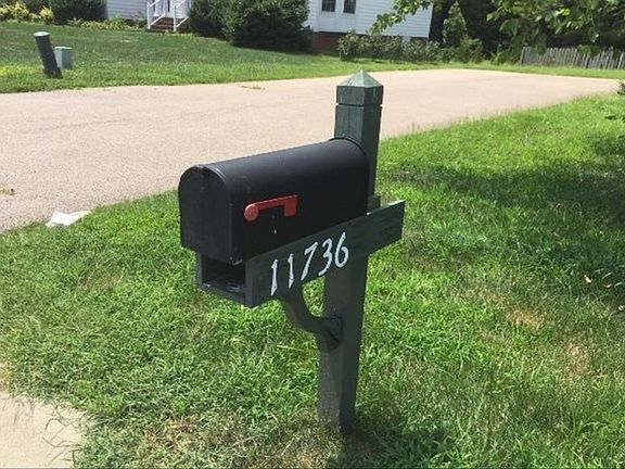 5th image of 11736 Bosworth Dr