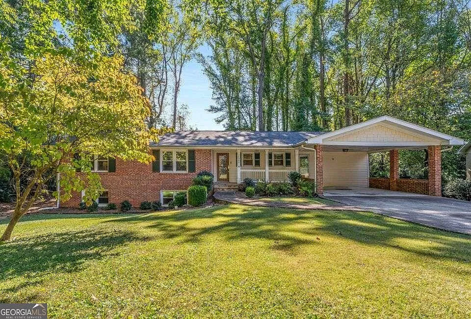 1980 Deren Way NE photo 1