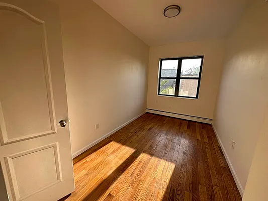 Rented by Yup Realty LLC | media 6