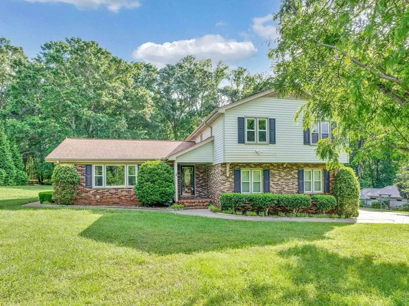 406 Garden Grove Ct, Spartanburg, SC 29302
