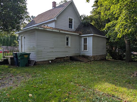 2nd image of 324 S East St