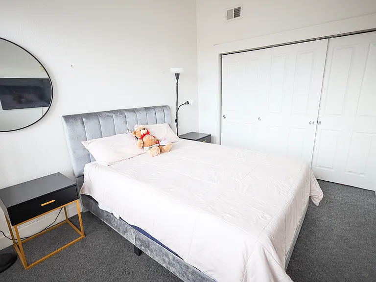 1699 N Downing St #401 — Photo 6
