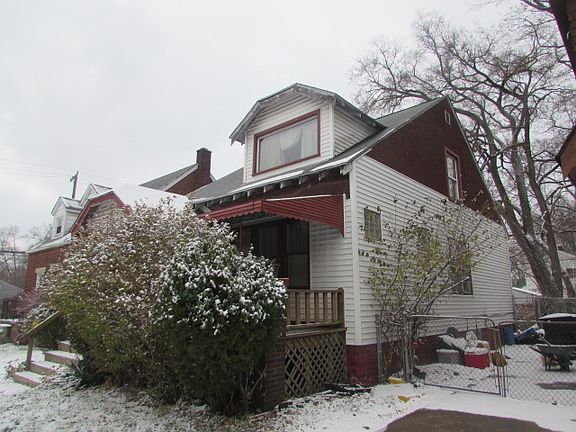 3rd image of 14815 Stansbury St