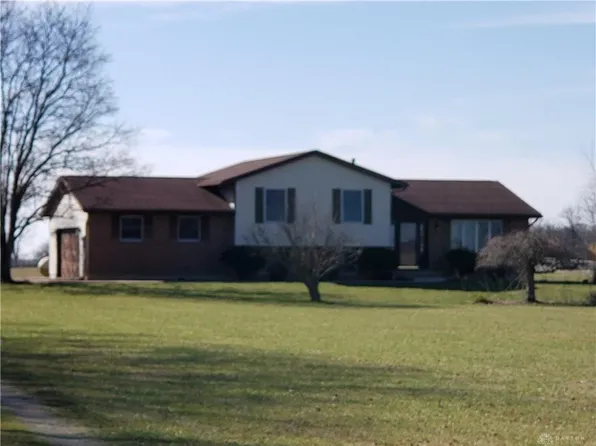 2505 Federal Rd, Xenia, OH 45385