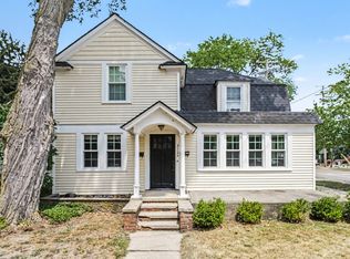 2125 Wealthy St SE #1, Grand Rapids, MI 49506