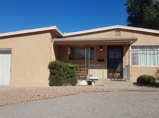 10121 Los Arboles Ave NE, Albuquerque, NM 87112