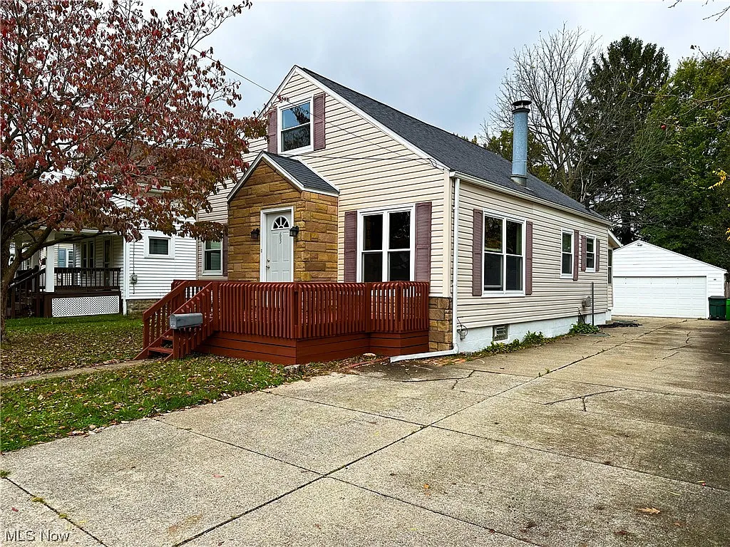 63 Waltz Dr photo 1