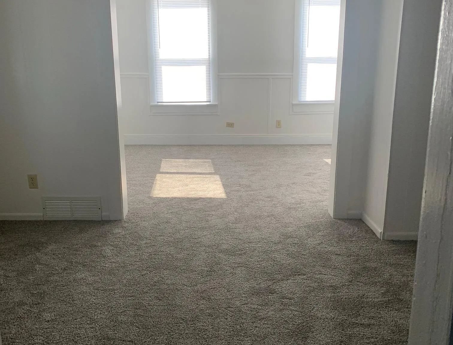 2 bed, 700 sqft, $800 — Photo 4