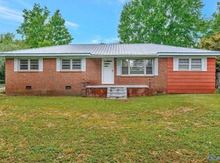 1468 Jeff Rd NW, Huntsville, AL 35806