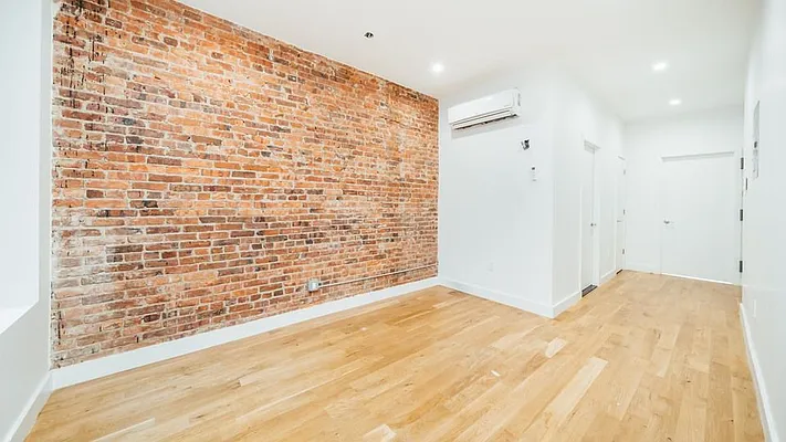 Rented by Nooklyn NYC LLC | media 27