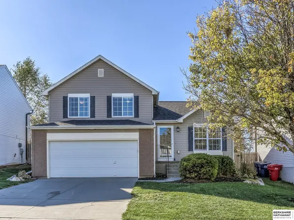 15327 Willit St, Bennington, NE 68007