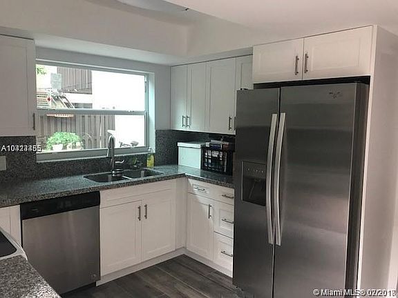 3rd image of 11449 SW 132nd Pl #74