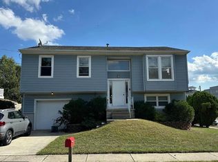 1422 Atkinson Ave, Somers Point, NJ 08244