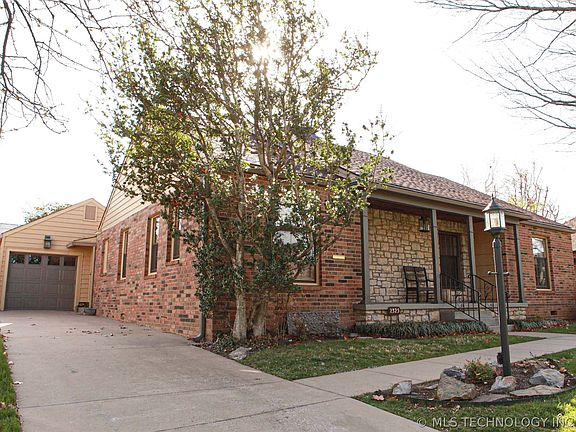3rd image of 2325 S Columbia Pl