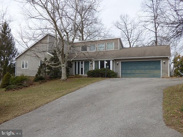 1st image of 6111 Greenbriar Dr