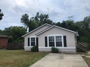 9120 N Shore Dr, Belmont, NH 03220