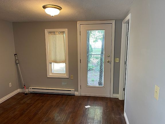 3rd image of 46482 Brooks Ave #1B