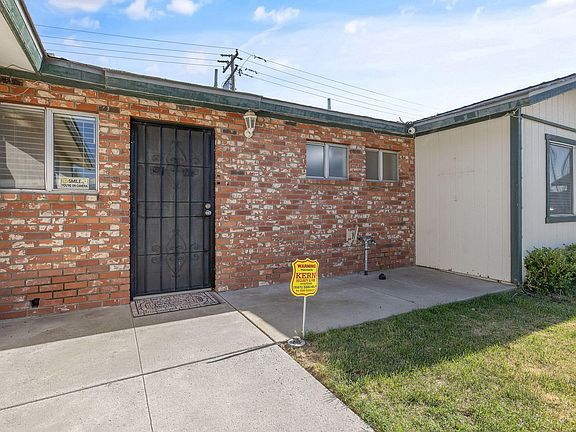 4th image of 883 Clover Lane