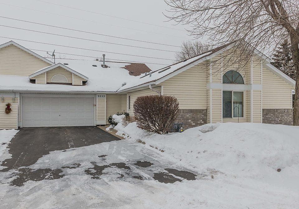 1st image of 9232 Windsor Ln N