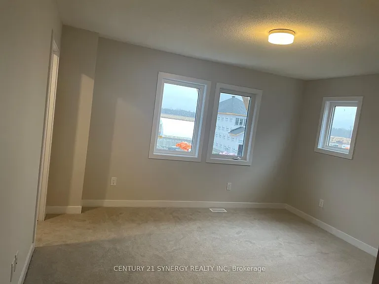 516 Oldenburg Ave S — Photo 8