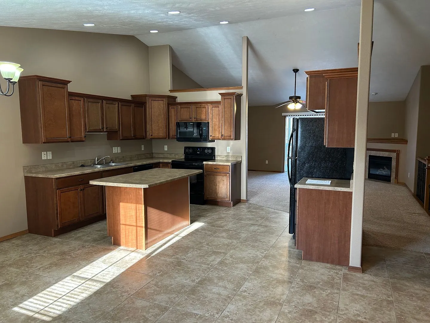 Spacious West Side Gem with Modern Comforts and Endless Possibilities! — Photo 3