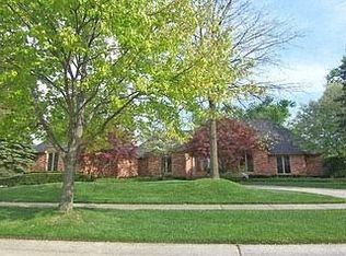 2265 Deer Path Ct, Troy, MI 48098