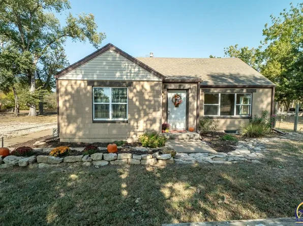 3420 NW 18th St, Topeka, KS 66618