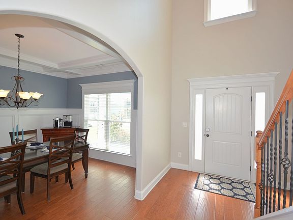 4th image of 447 Jade Dr