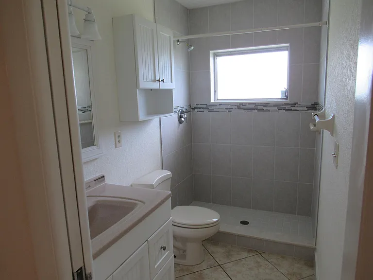 2679 Emory Dr E #F — Photo 11