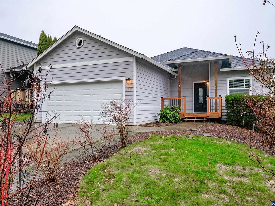 1st image of 2355 Barberry St NW