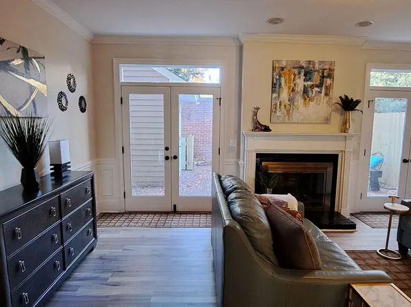 400 Mallet Hill Rd APT C4, Columbia, SC 29223