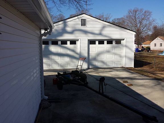 4th image of 5917 Brookwood Dr