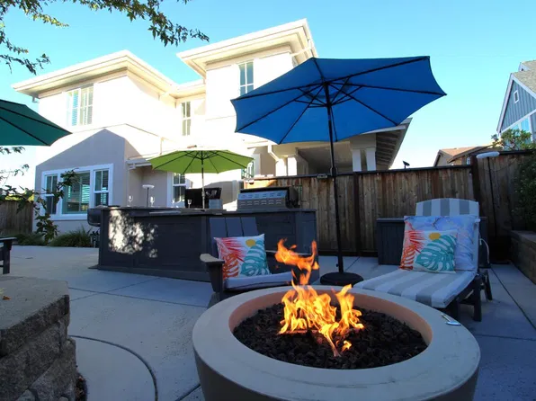 309 Caulfield Lane, Petaluma, CA 94952