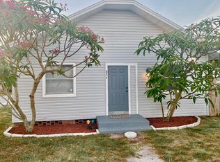 824 Rosery Rd NW, Largo, FL 33770