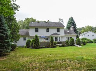 50 Juniper Dr, Clifton Park, NY 12065
