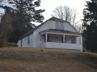 773 Walkers Creek Valley Rd, Pearisburg, VA 24134