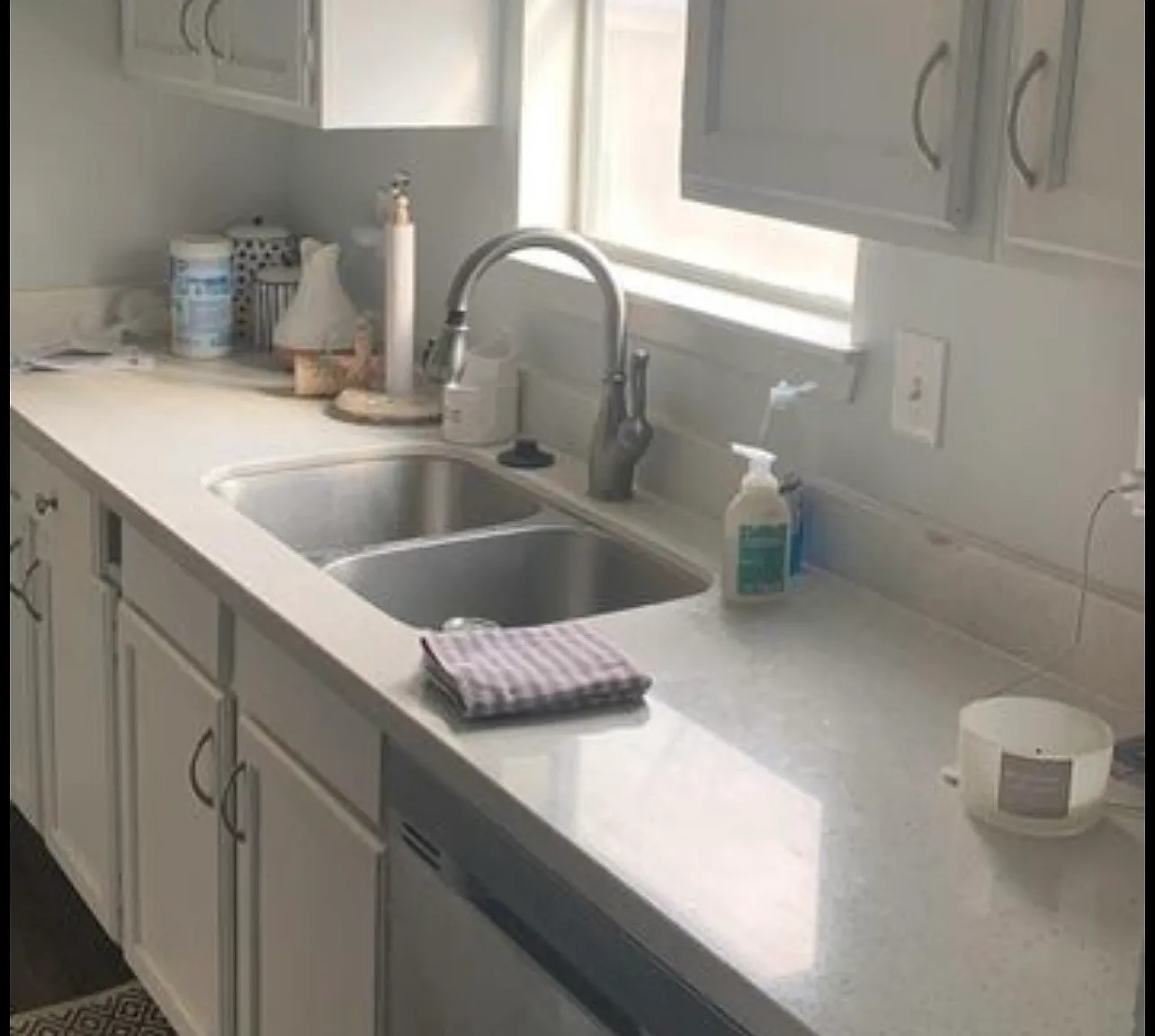 2 bed, 1040 sqft, $1,300 — Photo 2