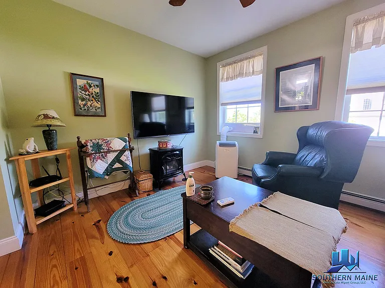 50 Hawthorne Ln — Photo 14