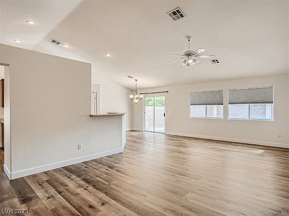 5th image of 5744 Dawson Creek St