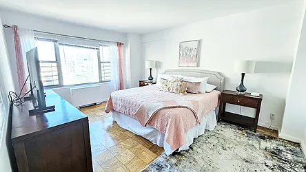 Rented by Manhattan Realty Group