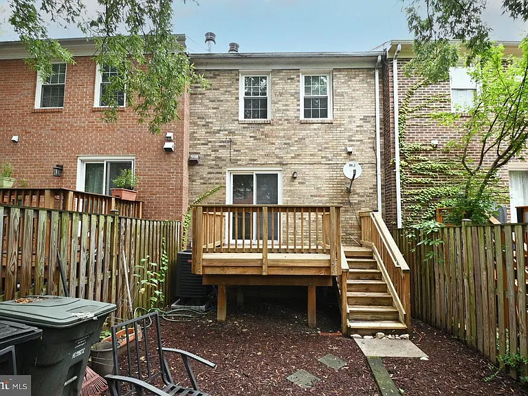 3804 Brighton Ct — Photo 33