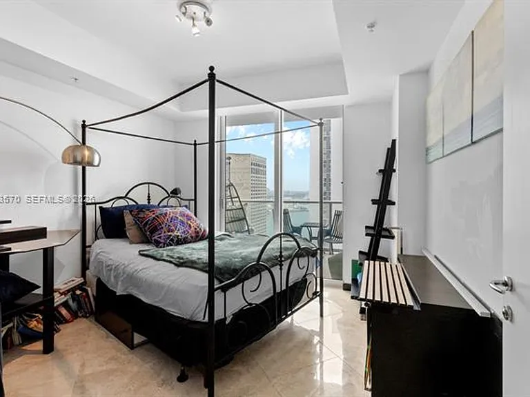 300 S Biscayne Blvd #T-2514 — Photo 12