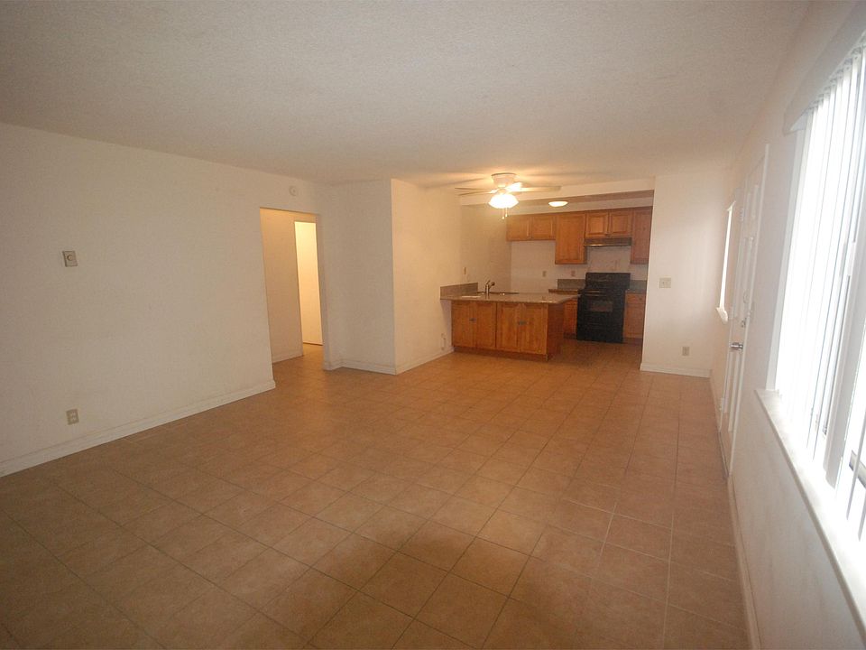 1st image of 667 Halyard St