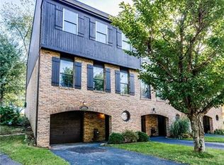 203 Maywood Dr, Bethel Park, PA 15102