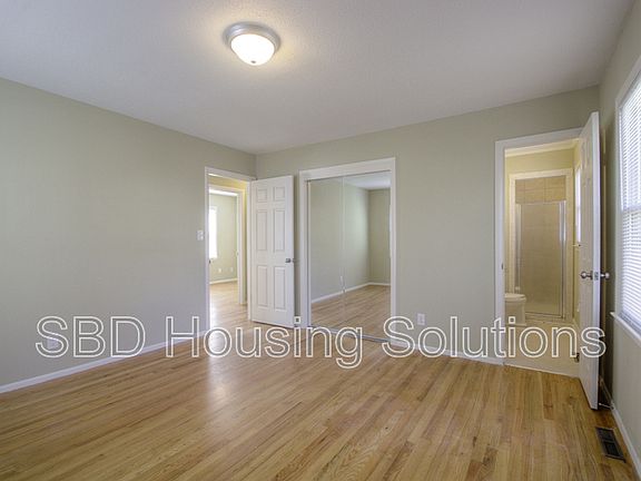4th image of 9313 Palmer Ave
