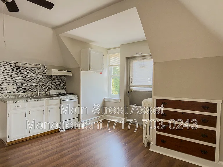 269 Chestnut St #5 — Photo 4