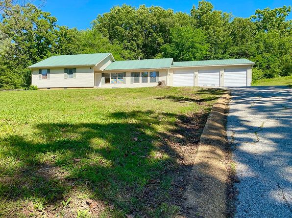 464 N Main St