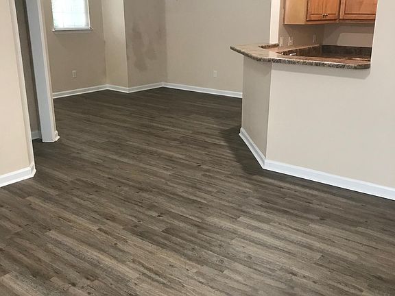 2nd image of 68 Richards Dr APT 9