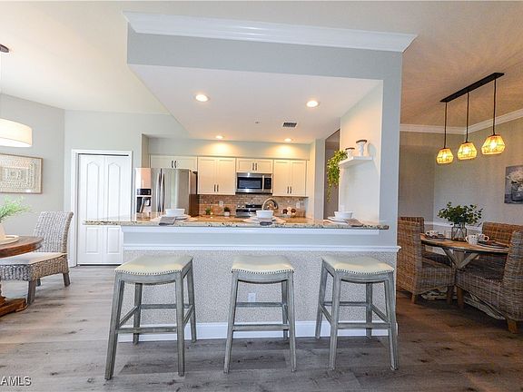 2nd image of 8096 Queen Palm Ln APT 212