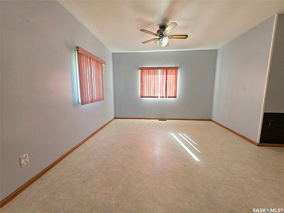 5th image of 111 Warwick Street